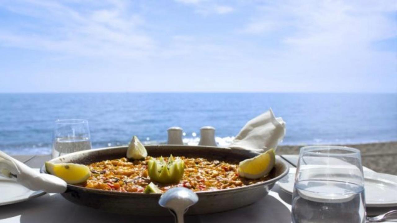 Marbella Beachfront - Beachside Apartment With Stunning Sea Views מראה חיצוני תמונה