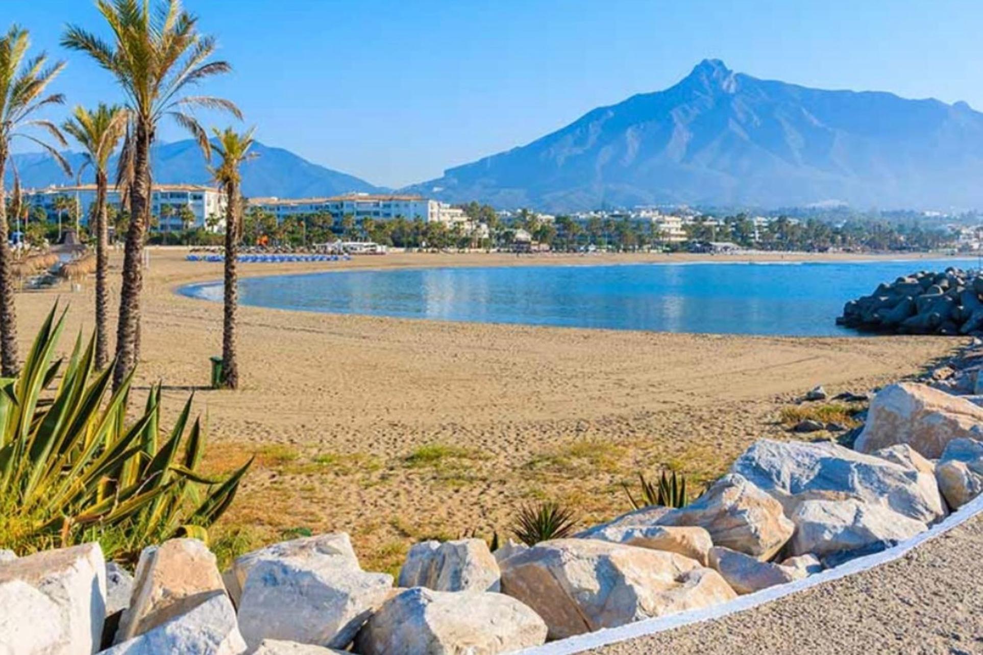 Marbella Beachfront - Beachside Apartment With Stunning Sea Views מראה חיצוני תמונה